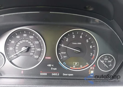 2017 BMW 320I xDrive z USA, uszkodzony, nr VIN WBA8E5G53HNU41555